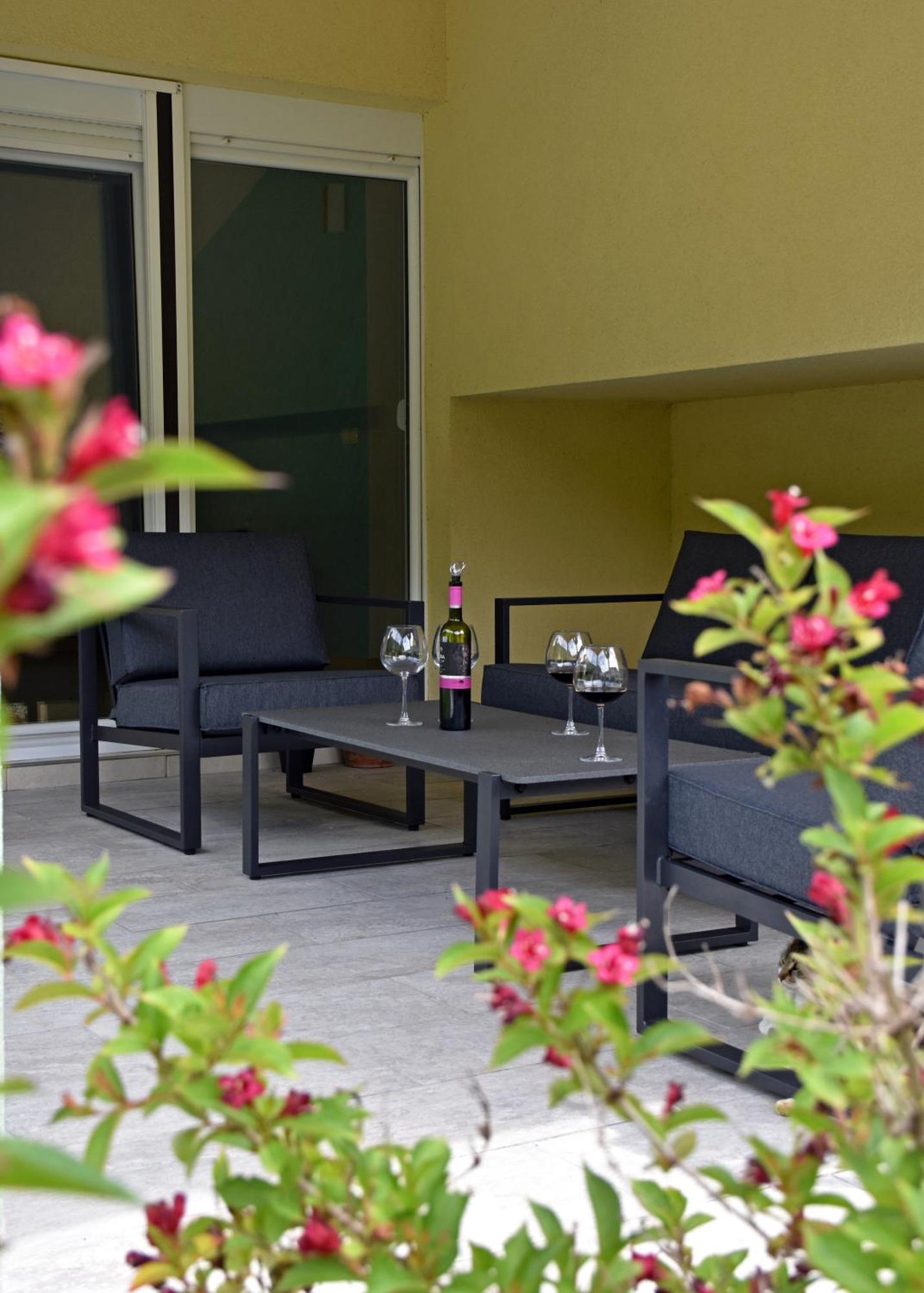 Villa Luka Buna Екстериор снимка